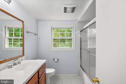 12203 Valerie Ln, Laurel, MD 20708 photo 41
