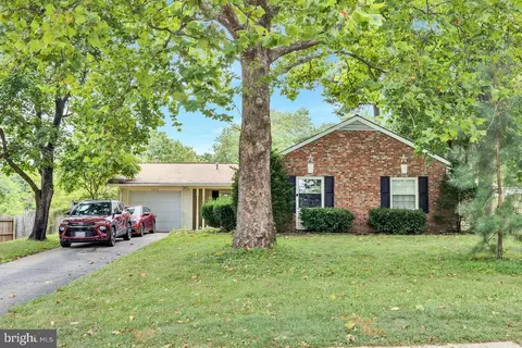16110 Pond Meadow Ln, Bowie, MD 20716