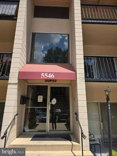 5546 Karen Elaine Dr #1405, New Carrollton, MD 20784