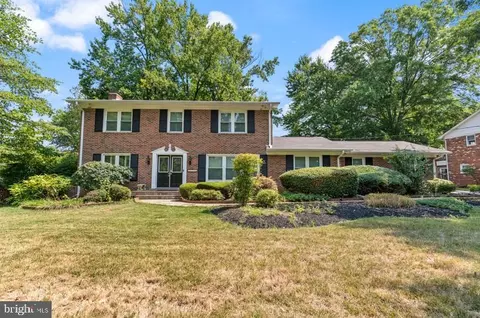 12512 Surrey Circle Dr, Fort Washington, MD 20744