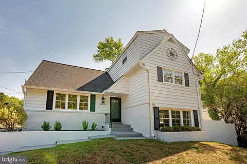 6000 Greenvale Pkwy, Riverdale, MD 20737