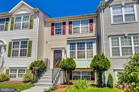 6922 Aquamarine Ct, Capitol Heights, MD 20743