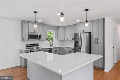 8903 Loughran Rd, Fort Washington, MD 20744