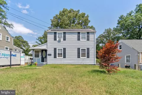 4221 71st Ave, Hyattsville, MD 20784