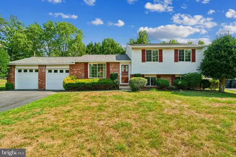 305 Beverly Ct, Fort Washington, MD 20744