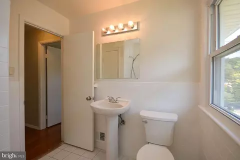 7207 Oliver St, Lanham, MD 20706 photo 14