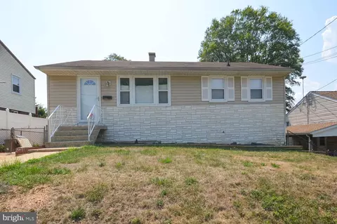 7207 Oliver St, Lanham, MD 20706