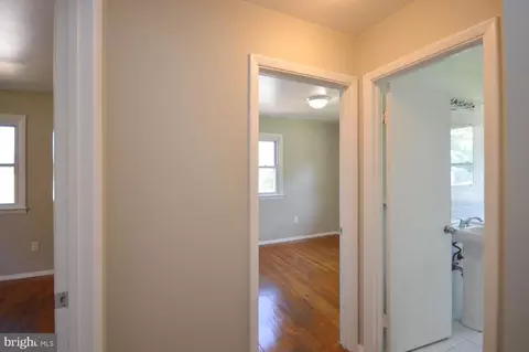 7207 Oliver St, Lanham, MD 20706 photo 7