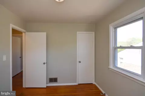 7207 Oliver St, Lanham, MD 20706 photo 11