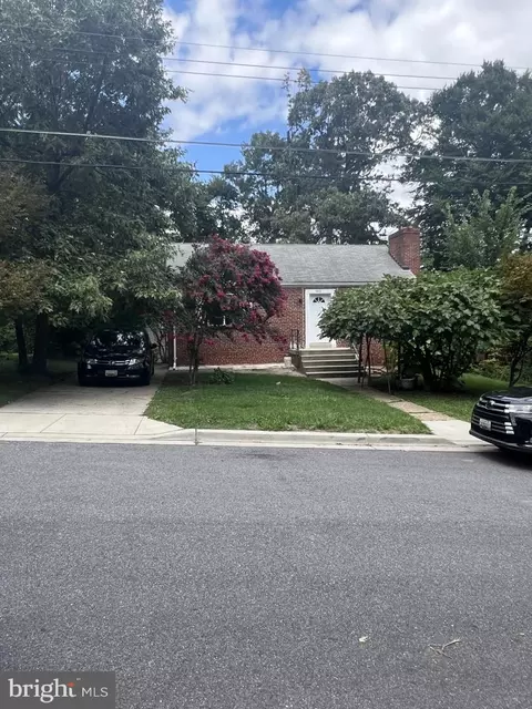 4802 Laguna Rd, College Park, MD 20740
