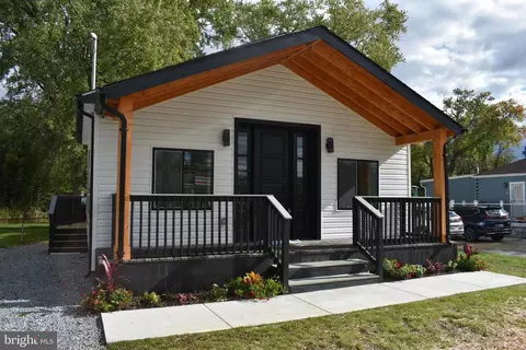 7606 Allentown Rd, Fort Washington, MD 20744