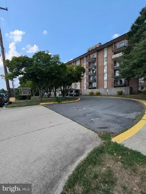6011 Emerson St #107, Bladensburg, MD 20710