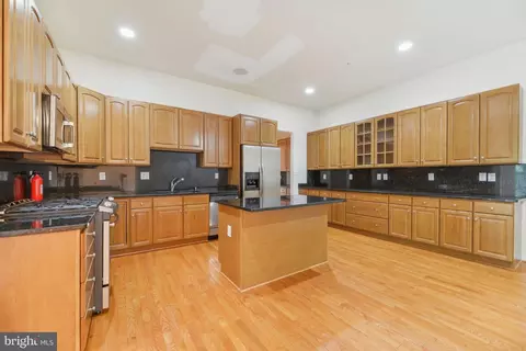 Kitchen - 3120 Courtside Rd, Bowie, MD 20721 photo 4 of 6