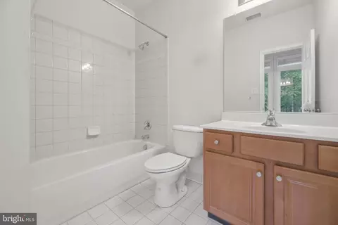 Entry Way - 3120 Courtside Rd, Bowie, MD 20721 photo 8 of 9