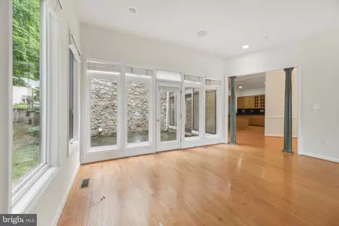 Living - 3120 Courtside Rd, Bowie, MD 20721 photo 6 of 10