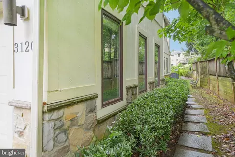 Exterior - 3120 Courtside Rd, Bowie, MD 20721 photo 7 of 11
