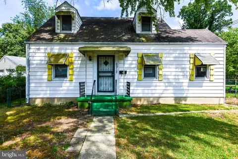 6912 Pickett Dr, Morningside, MD 20746