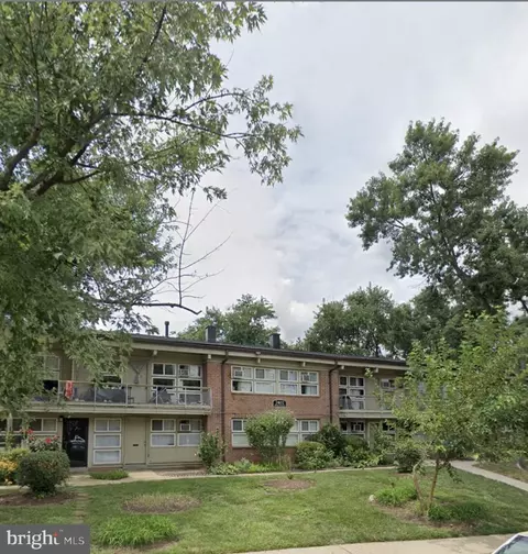 7402 18th Ave #20, Hyattsville, MD 20783