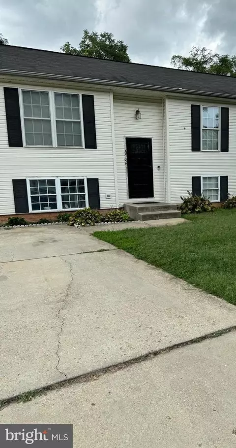 6706 Asset Dr, Hyattsville, MD 20785