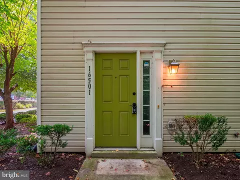 Entry Way - 16501 Eldbridge Ln, Bowie, MD 20716 photo 3 of 6
