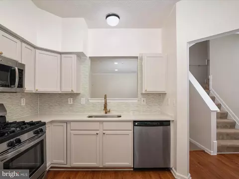 Kitchen - 16501 Eldbridge Ln, Bowie, MD 20716 photo 2 of 2