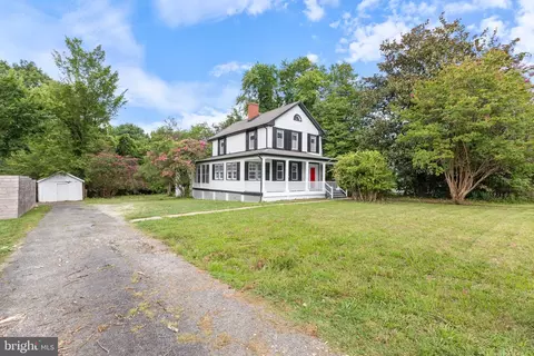 8811 Old Branch Ave, Clinton, MD 20735