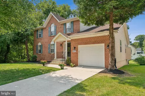 6512 Princess Garden Pkwy, Lanham, MD 20706