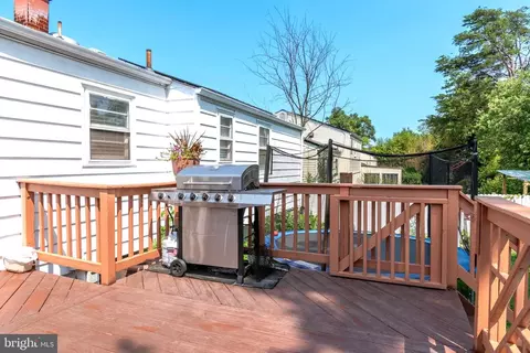 Exterior - 6715 Lamont Dr, Lanham, MD 20706 photo 2 of 3