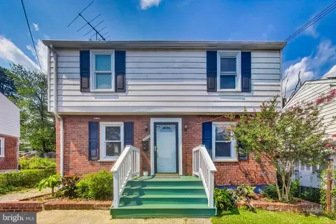 4816 69th Pl, Hyattsville, MD 20784
