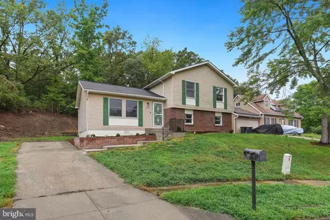 8104 Thornfield Ter, District Heights, MD 20747