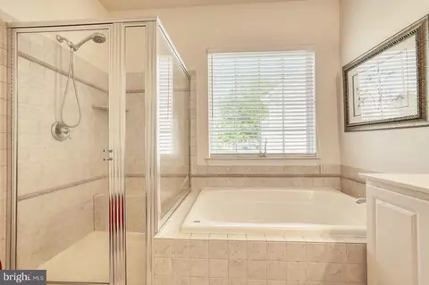 7405 Shadow Park Ct, Laurel, MD 20707 photo 29