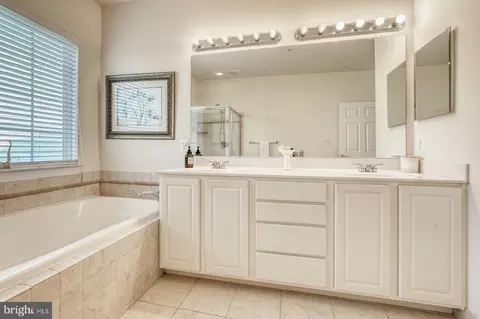 7405 Shadow Park Ct, Laurel, MD 20707 photo 28