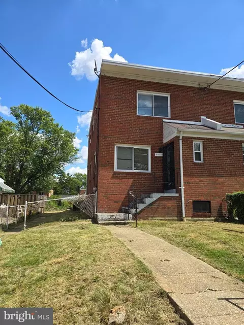 8329 Navahoe Dr, Silver Spring, MD 20903