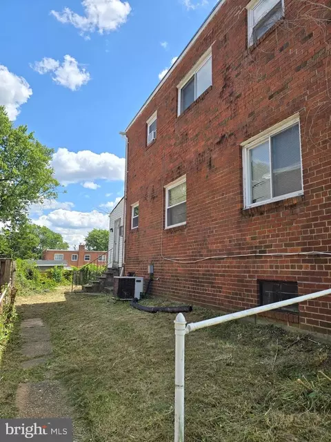 Exterior - 8329 Navahoe Dr, Silver Spring, MD 20903 photo 1 of 3