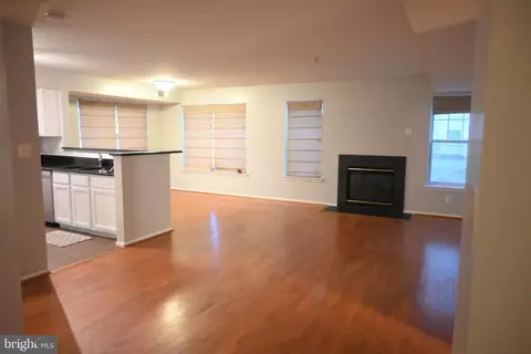 13900 Farnsworth Ln #4107, Marlboro, MD 20772