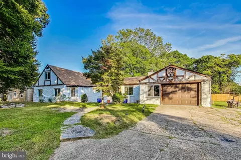 4001 Holly Tree Rd, Temple Hills, MD 20748