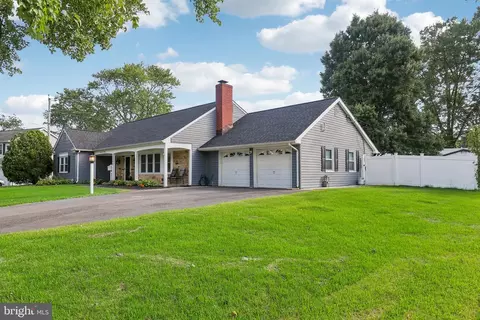 12503 Stem Ln, Bowie, MD 20715 photo 4