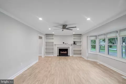 12503 Stem Ln, Bowie, MD 20715 photo 9