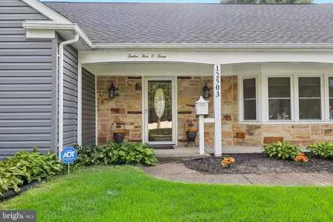 12503 Stem Ln, Bowie, MD 20715 photo 5