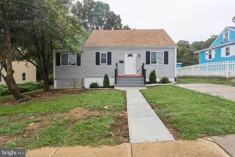 7741 Garrison Rd, Hyattsville, MD 20784