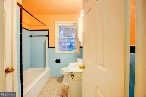 7305 Oliver St, Lanham, MD 20706 photo 12