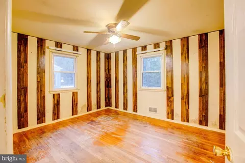 7305 Oliver St, Lanham, MD 20706 photo 10