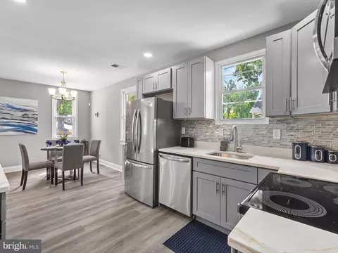 7005 S Coolridge Dr, Temple Hills, MD 20748