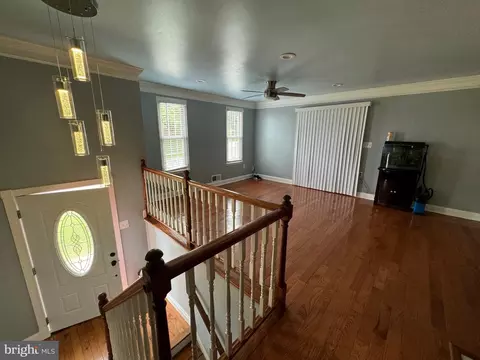 Living - 15404 Malaya Pl, Laurel, MD 20707 photo 4 of 6