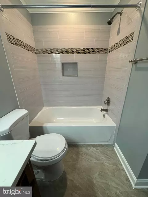 Bath - 15404 Malaya Pl, Laurel, MD 20707 photo 8 of 11