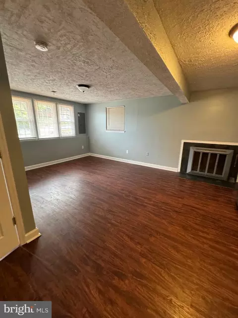 Living - 15404 Malaya Pl, Laurel, MD 20707 photo 5 of 6