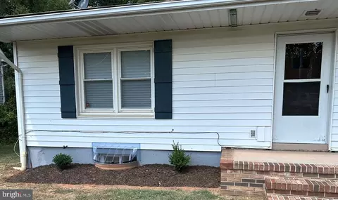 Exterior - 7504 Contee Rd, Laurel, MD 20707 photo 1 of 2
