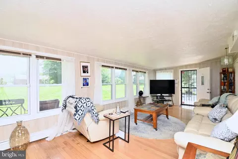 2214 Ritchie Rd, District Heights, MD 20747 photo 18