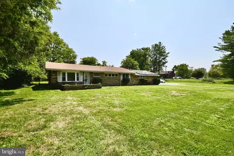 2214 Ritchie Rd, District Heights, MD 20747