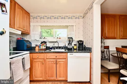 2214 Ritchie Rd, District Heights, MD 20747 photo 13